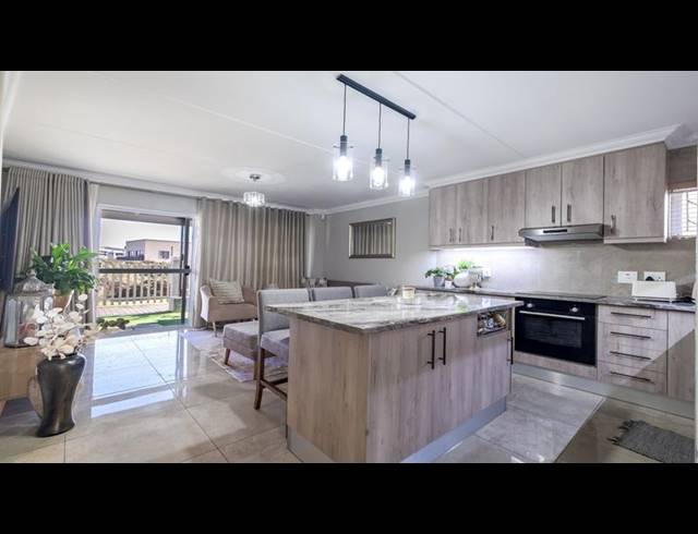 3 BEDROOM APARTMENT FOR SALE IN BURGUNDY ESTATE